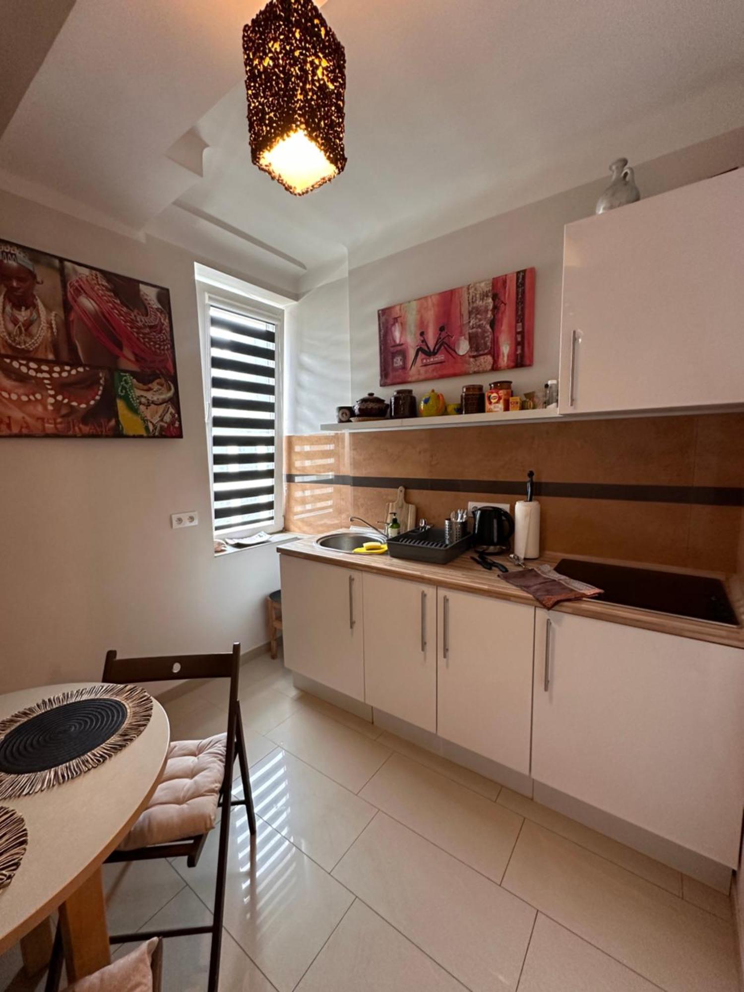 Africa Apartment Varsóvia Exterior foto